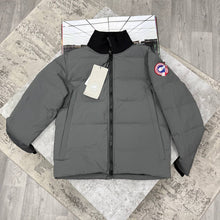 Load image into Gallery viewer, Jacket