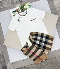 Load image into Gallery viewer, Tshirt