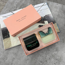Load image into Gallery viewer, Perfume