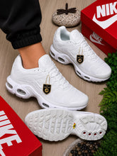 Load image into Gallery viewer, Shoes
