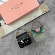 Load image into Gallery viewer, Perfume
