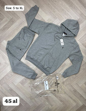 Load image into Gallery viewer, Tracksuit
