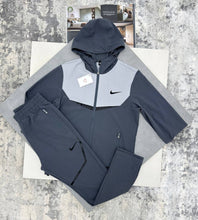 Load image into Gallery viewer, Tracksuit men