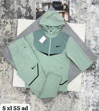 Load image into Gallery viewer, Tracksuit men