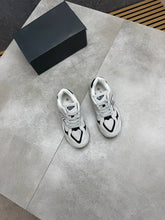 Load image into Gallery viewer, Shoes