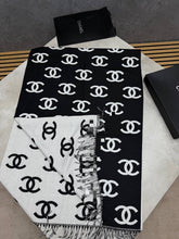 Load image into Gallery viewer, Scarf