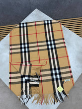 Load image into Gallery viewer, Scarf