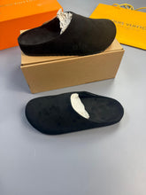 Load image into Gallery viewer, Slipper