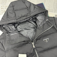 Load image into Gallery viewer, Jacket