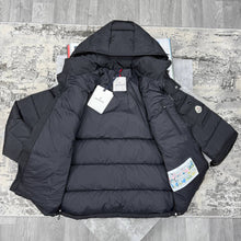Load image into Gallery viewer, Jacket