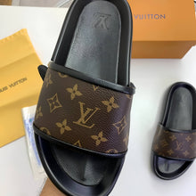 Load image into Gallery viewer, Slipper