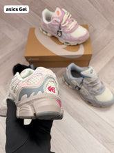 Load image into Gallery viewer, Shoes