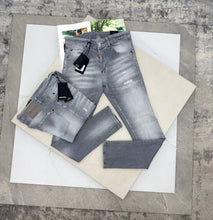 Load image into Gallery viewer, Jeans