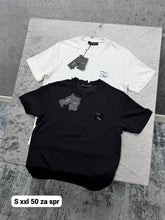 Load image into Gallery viewer, T-shirt