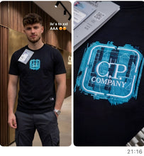 Load image into Gallery viewer, T-shirt