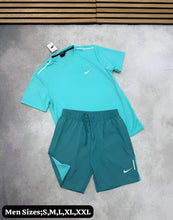Load image into Gallery viewer, T-shirt