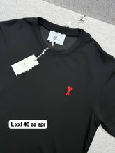 Load image into Gallery viewer, T-shirt