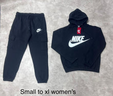 Load image into Gallery viewer, Tracksuit