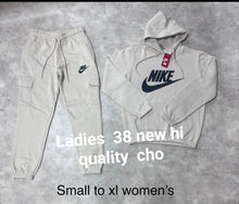 Load image into Gallery viewer, Tracksuit