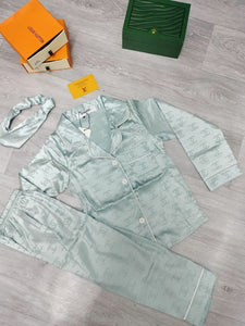 tracksuit