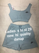 Load image into Gallery viewer, tshirt