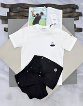 Load image into Gallery viewer, T-shirt