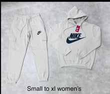 Load image into Gallery viewer, Tracksuit