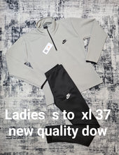 Load image into Gallery viewer, Tracksuit