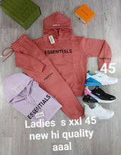 Load image into Gallery viewer, Tracksuit