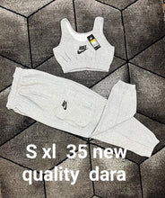 Load image into Gallery viewer, tshirt