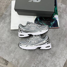 Load image into Gallery viewer, Shoes
