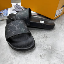 Load image into Gallery viewer, Slipper