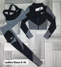 Load image into Gallery viewer, Tracksuit