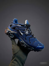 Load image into Gallery viewer, Shoes