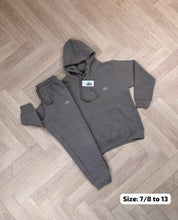 Load image into Gallery viewer, Tracksuit