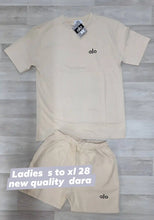 Load image into Gallery viewer, Tshirt women