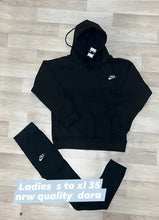 Load image into Gallery viewer, Tracksuit women