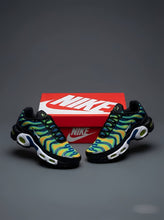 Load image into Gallery viewer, Shoes