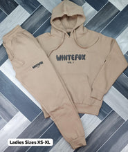 Load image into Gallery viewer, Tracksuit women