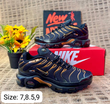 Load image into Gallery viewer, Shoes