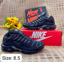 Load image into Gallery viewer, Shoes