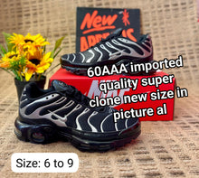 Load image into Gallery viewer, Shoes