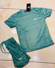 Load image into Gallery viewer, Tshirt