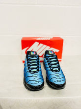 Load image into Gallery viewer, Shoes