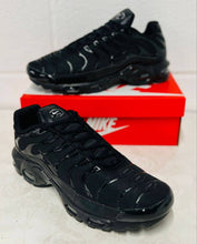 Load image into Gallery viewer, Shoes