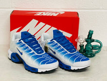 Load image into Gallery viewer, Shoes