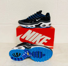 Load image into Gallery viewer, Shoes