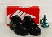Load image into Gallery viewer, Shoes