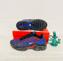 Load image into Gallery viewer, Shoes
