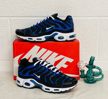 Load image into Gallery viewer, Shoes